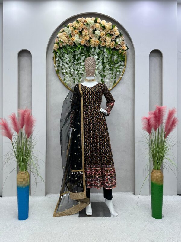 Net N Thread Glam Set - Image 10