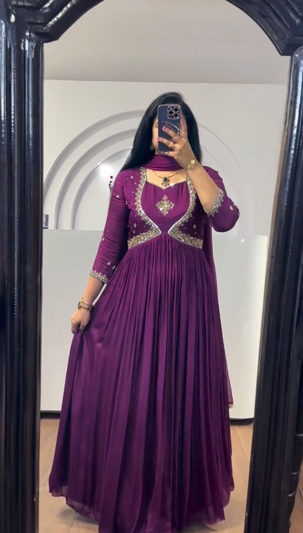 Prisha Pristine Glam - Image 18