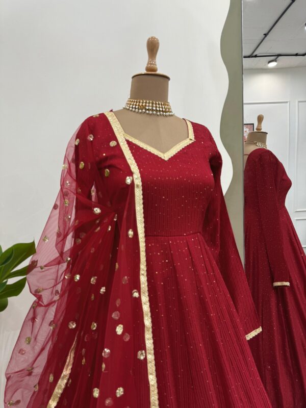 Rivaana Regal Flair - Image 10