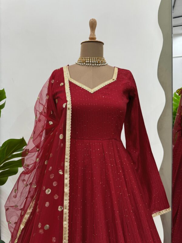 Rivaana Regal Flair - Image 8