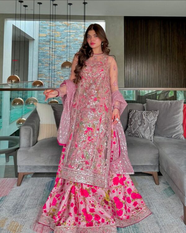 Tanishka Timeless Grace