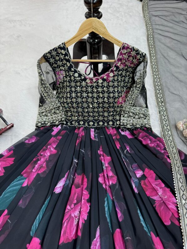 Ira Embroidered Majesty - Image 10