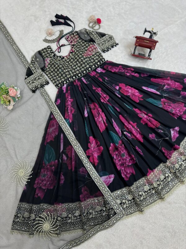 Ira Embroidered Majesty - Image 8