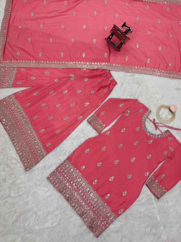 Chandni Crystal Touch Suit Set - Image 12